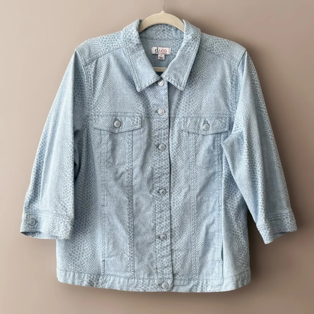 Denim & Co. Women's Blue Snakeskin Print Stretch Denim Jean Jacket Size L - Picture 6 of 6